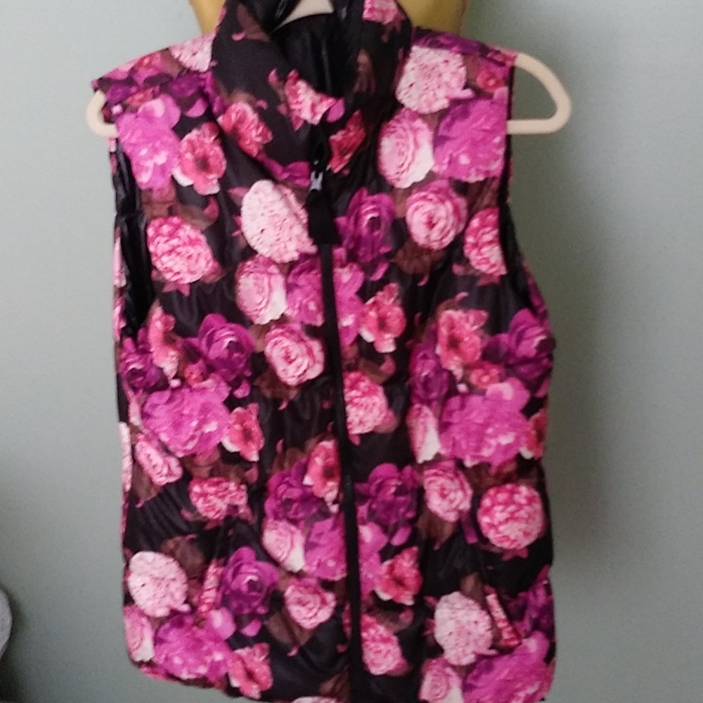 Vest - Picture 2 of 2